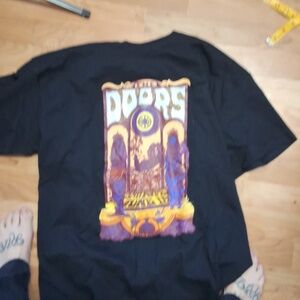 Doors t